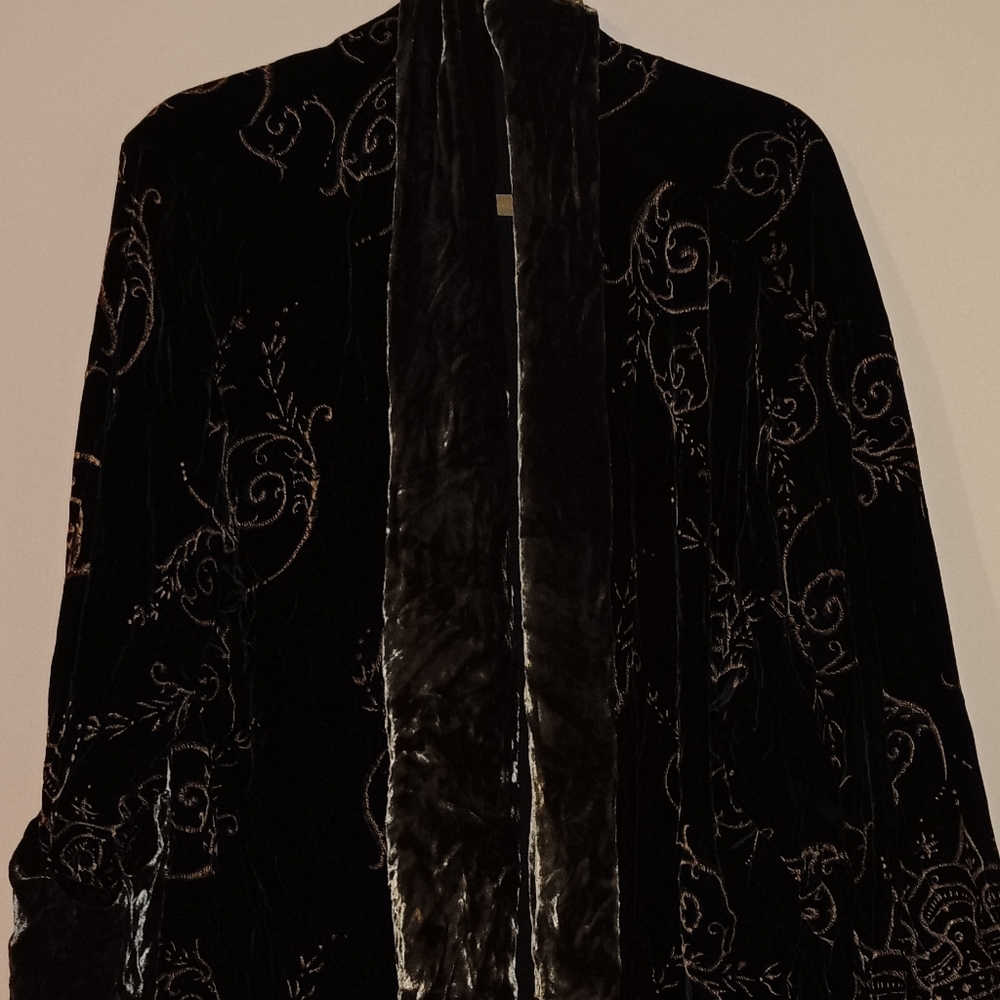 Short althea jacket and cape Black/Sage by Mary Jane